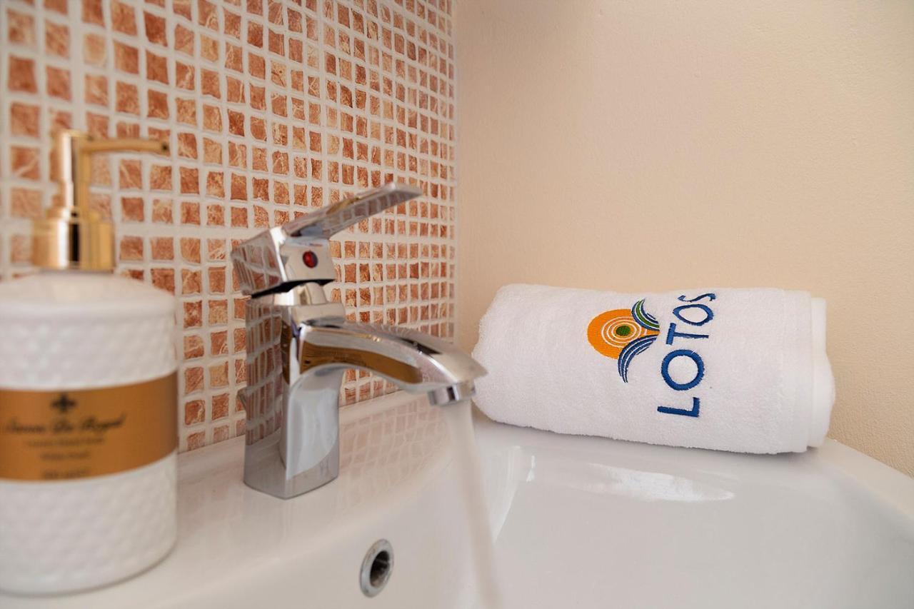 Lotos - Luxury Apartments Kounoupidhiana Ngoại thất bức ảnh